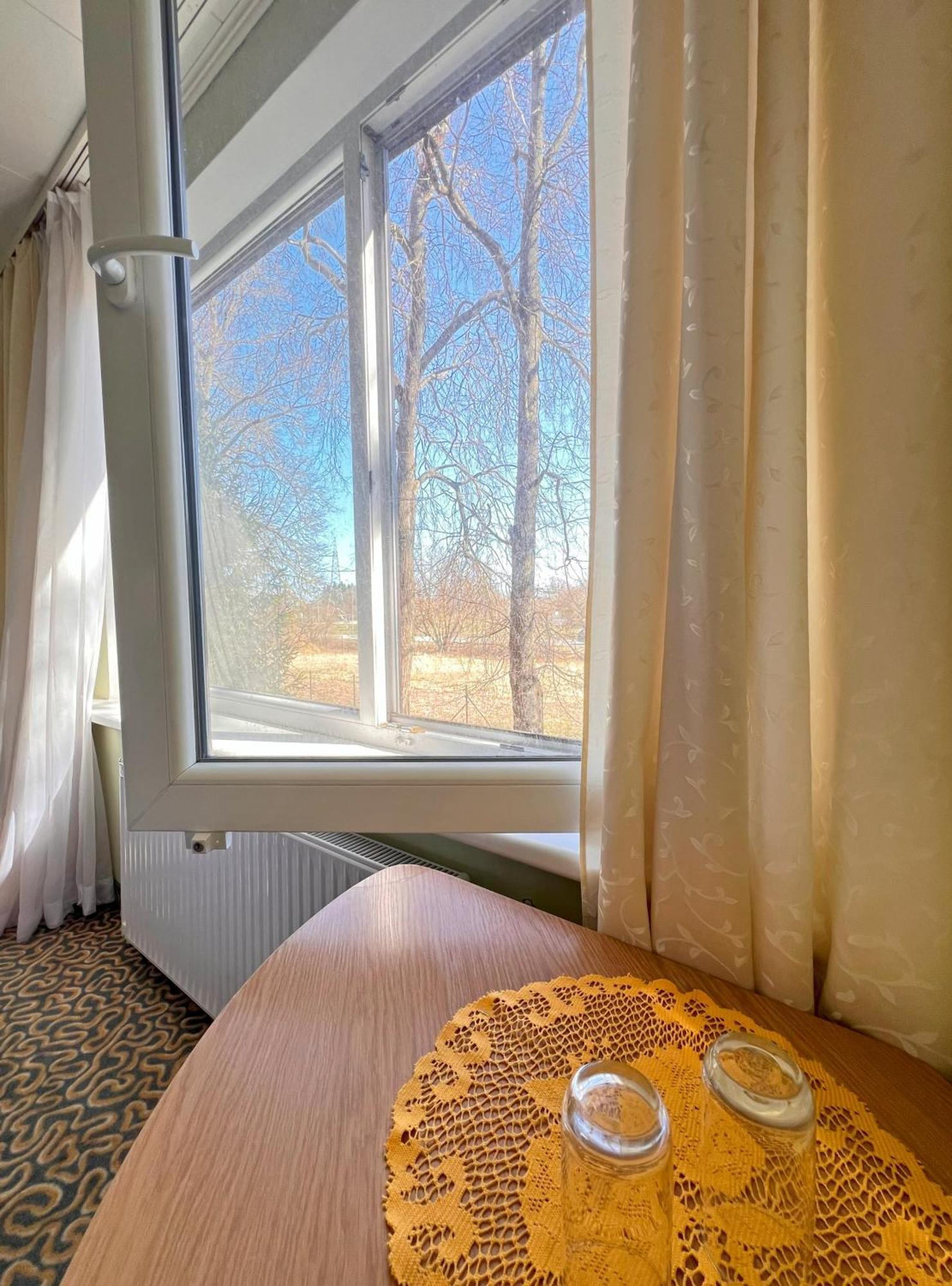 Park Hotel Ķekava מראה חיצוני תמונה